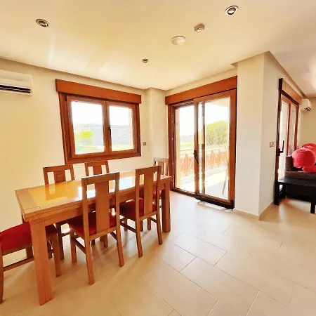Chalet A Lanzada Будинок відпочинку Саншеншо